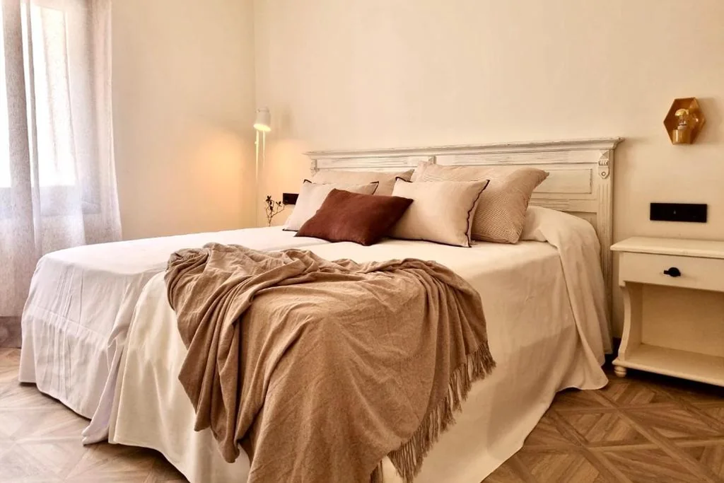 Standaard tweepersoonskamer - 1 of 2 bedden — La Posada de Ruba