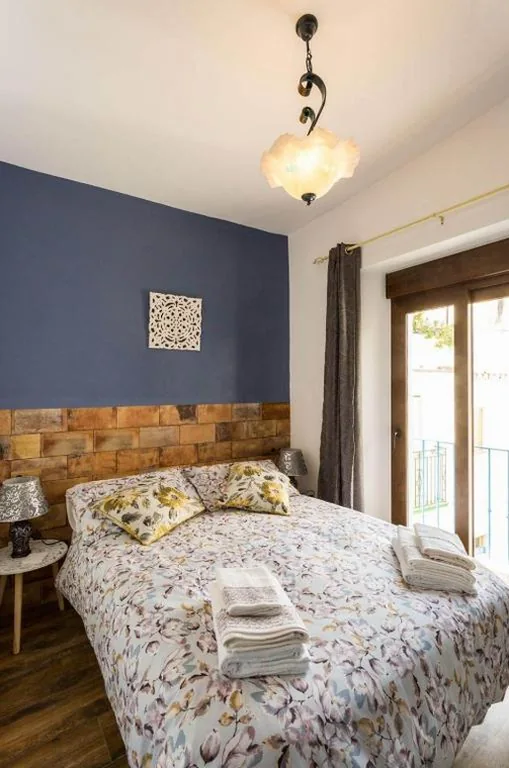 Double Room with Balcony — La posada del Cani