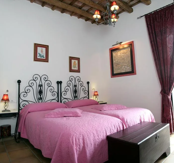 Tweepersoonskamer - 1 of 2 bedden — La Posada Del Infante
