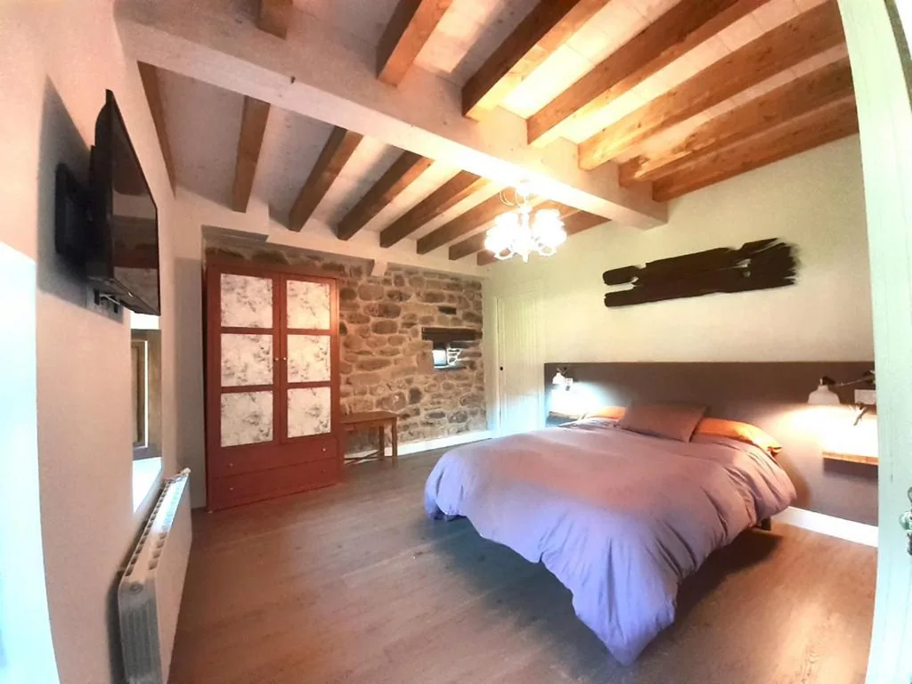 Quarto Duplo adaptado para pessoas com mobilidade reduzida — LA POSADA DEL TENOR