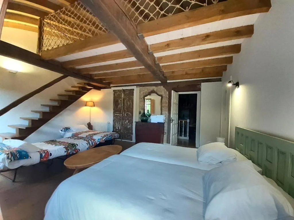 Quarto Familiar Deluxe — LA POSADA DEL TENOR