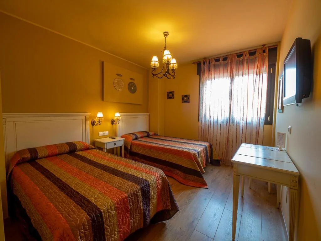 Standard Double Room - 2 beds — La Posta del Camín Real