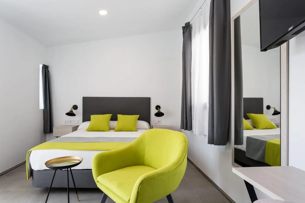 Quarto Deluxe — La Puerta de Palacio - Adults Only