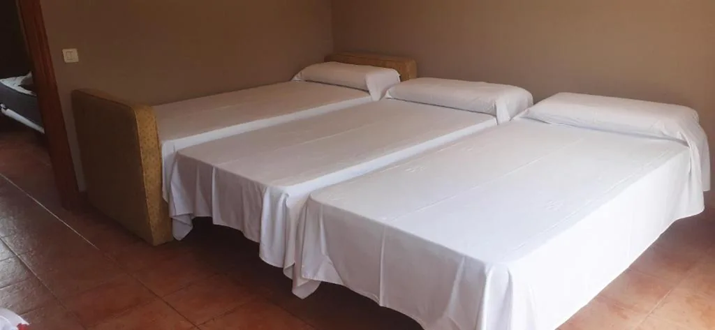 Suite Junior con vistas a la piscina — La Quintana del Cuera