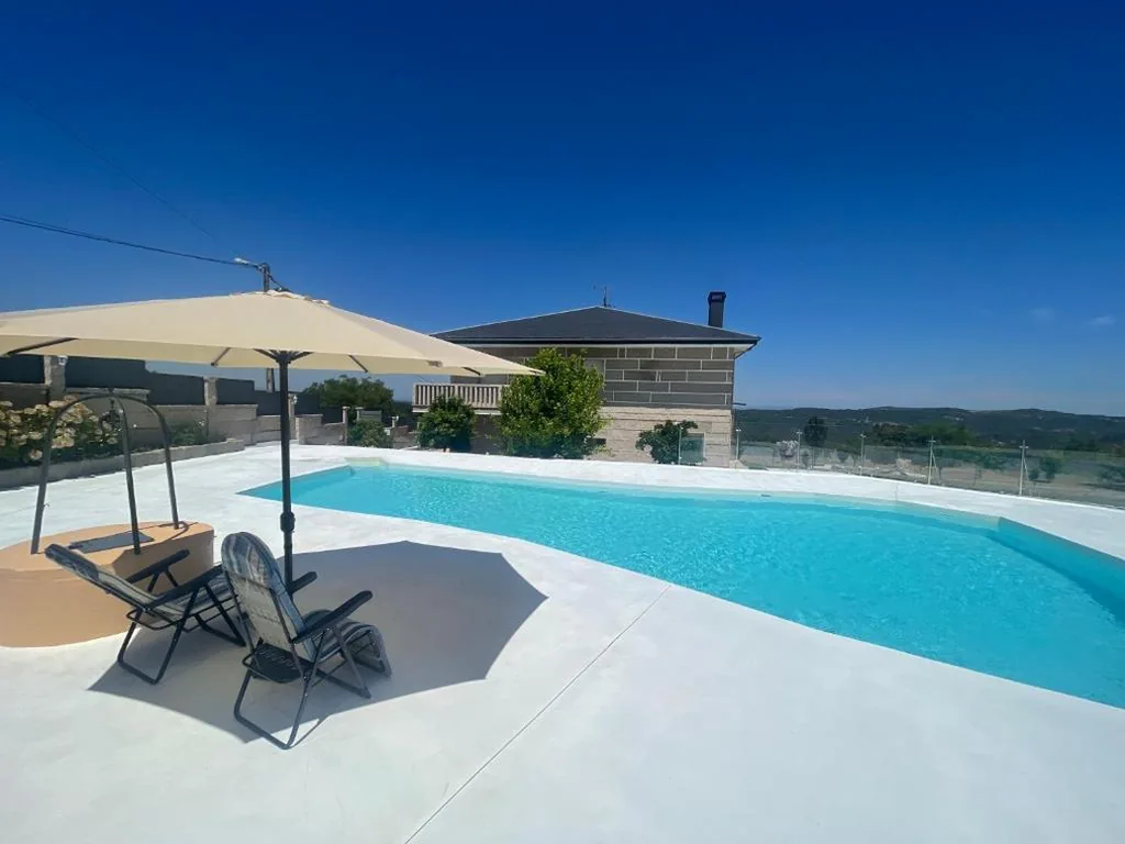 Villa — LA RATONERA