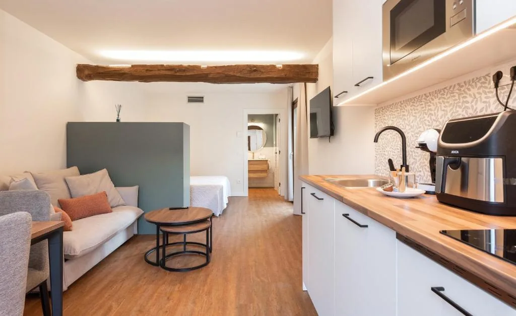 Studio mit Gartenblick — La Rectoral de Besullo