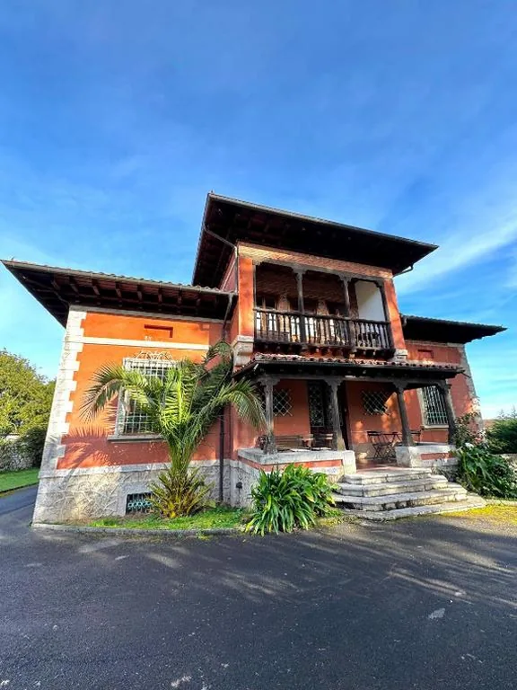 Casa de 5 dormitorios. — La Rectoral