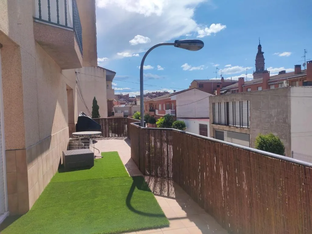 House — LA RIOJA HOUSE casa entera Mesa de pinpong Parking gratuito, Chimenea, barbacoa CENTRO
