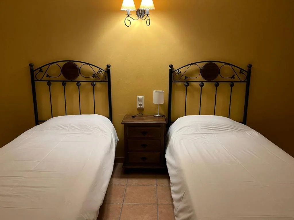 Habitación Doble - 2 camas — La Rueda