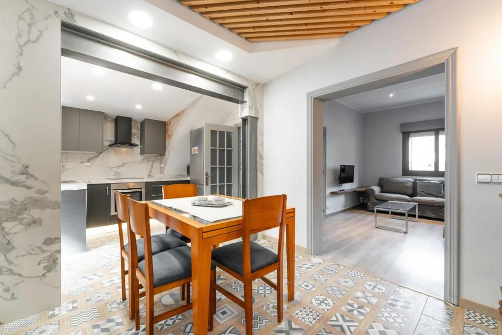 Casa Unifamiliar de 3 dormitorios — La Sagrera House
