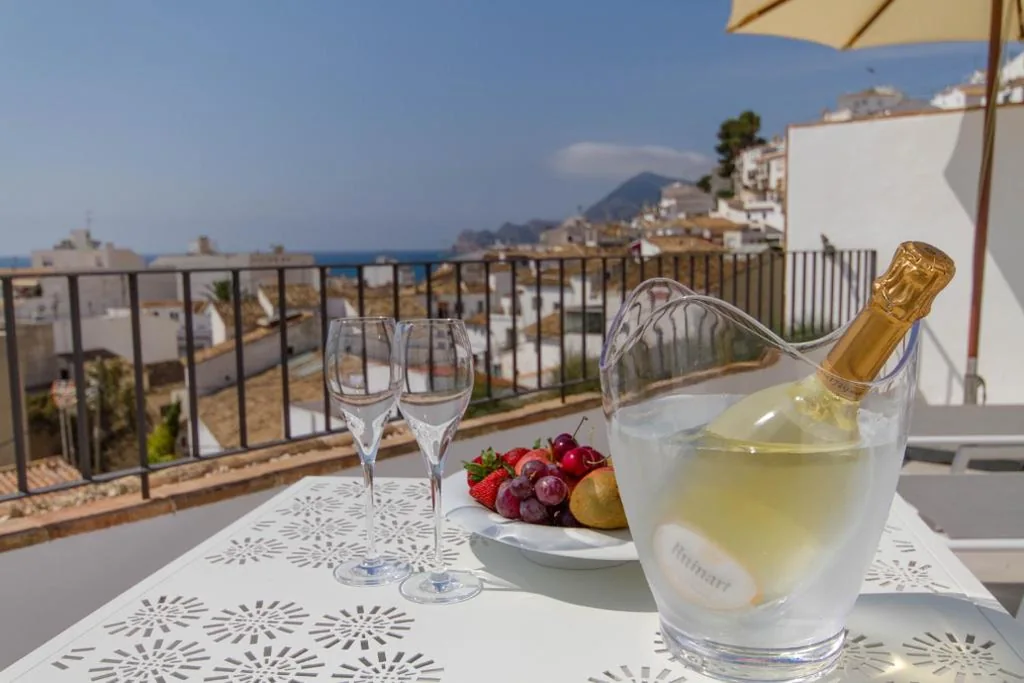 Habitación Doble Superior con terraza — La Serena Boutique Hotel & Wellness - Altea