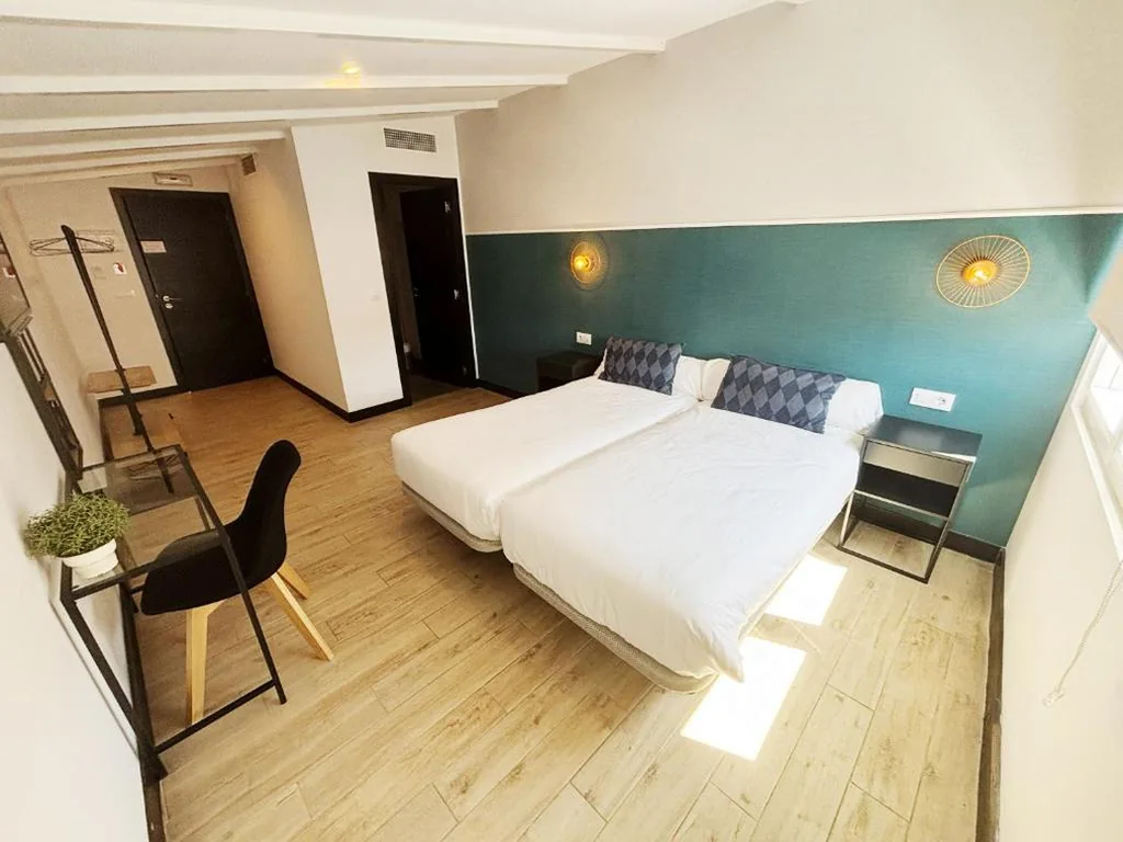 Standard Twin Room - 2 beds — La SIGRINA Tuy