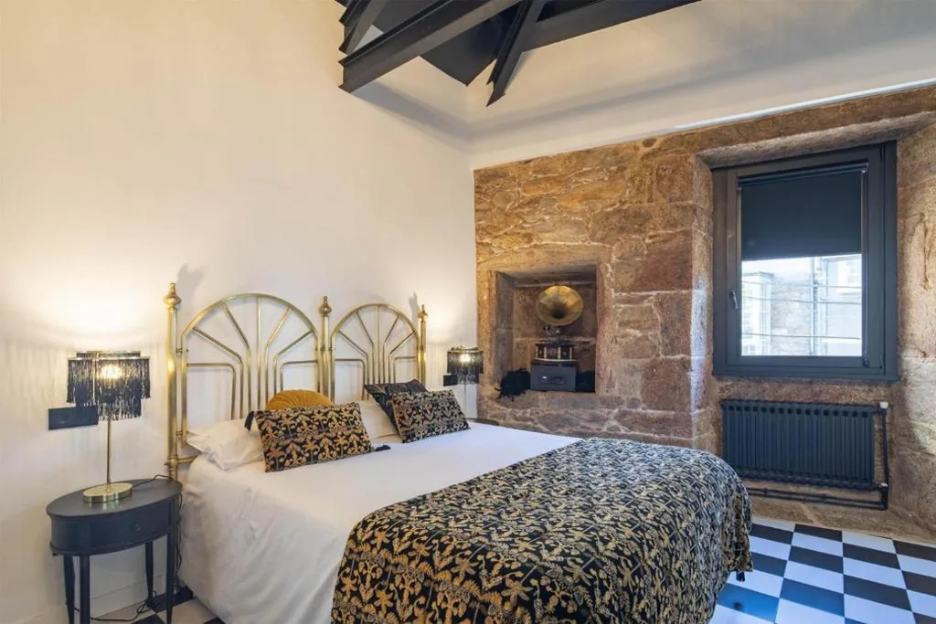 La Suite Años 20 Bañera, chimenea de leña y terraza