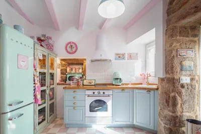 La Suite Años 50 La casa de Barbie Chimenea de leña — Foto 10