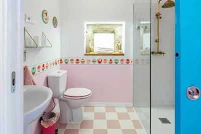 La Suite Años 50 La casa de Barbie Chimenea de leña — Foto 12