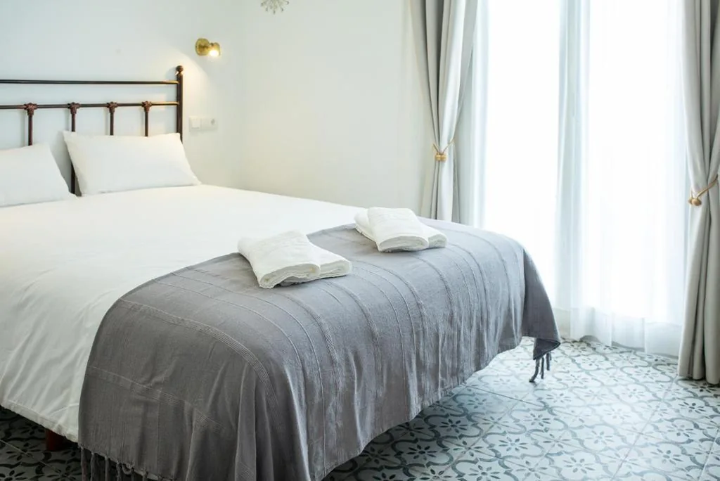 バルコニー付きダブルルーム — La Tienda Nueva