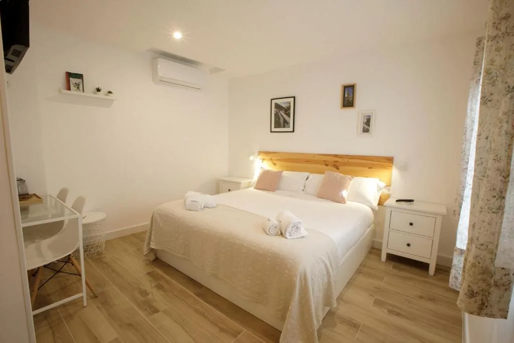 高级特大床房 — La Trinidad Córdoba - GREAT LOCATION