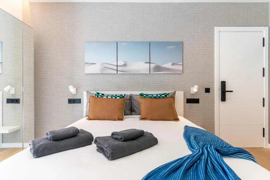 Deluxe-Zimmer mit Kingsize-Bett — La Vega de Ciudad Jardín Suites