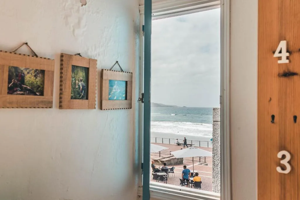 Cama en habitación compartida de 8 camas — La Ventana Azul Surf Hostel