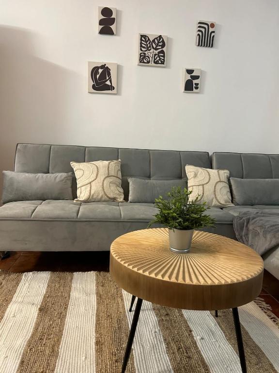 La villa de Leo y Lola