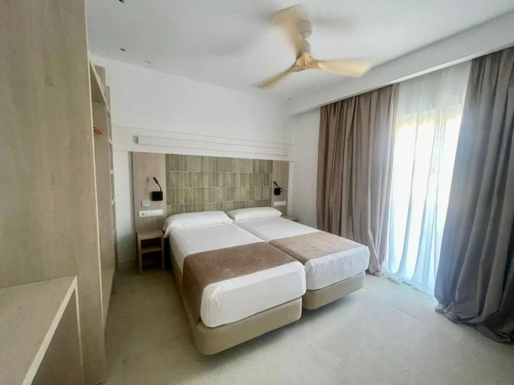 Habitación Doble con vistas al jardín - 1 o 2 camas — Lago Playa