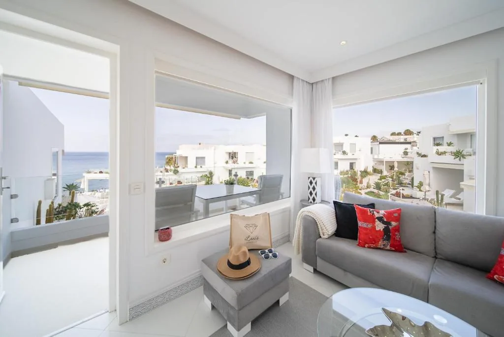 Suite Estándar de 1 dormitorio con vistas al mar — Lani's Suites de Luxe - Adults Only