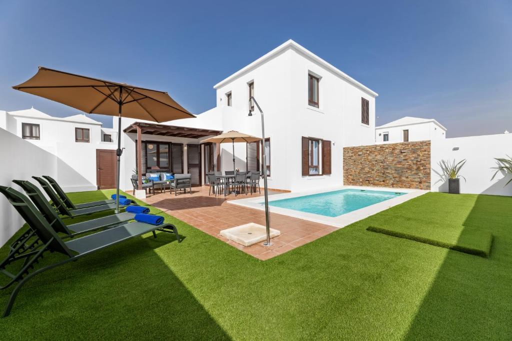 Lanzarote Villa Arts Prívate Heated Pool