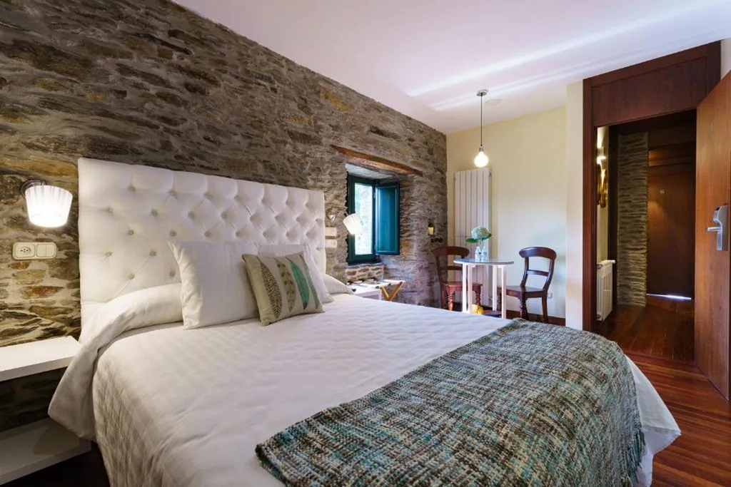 Habitación Deluxe - 1 cama grande — Lar da Mota Boutique Hotel