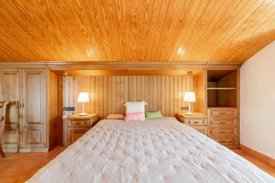 Large 4-Bed Villa 10 guests, mountain and beach, at 30' from Barcelona & 10' from F1 Circuit — photo 11