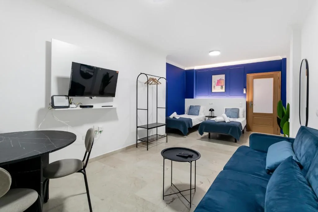 Large Attic Las Canteras Rooms - Only adults