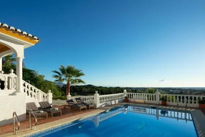 Large Family Villa 500m From Beach with Stunning Views — photo 4