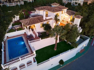 Large Family Villa 500m From Beach with Stunning Views — photo 8