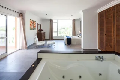 Large Villa near Ibiza Town Sleeps 2022 — photo 3