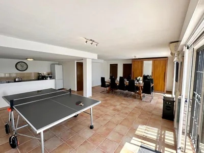 Large villa with private pool 5 min from beach, 12 guests — foto 3