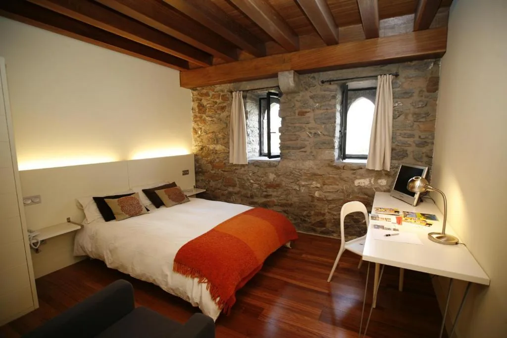 Doppelzimmer — Larramendi Torrea