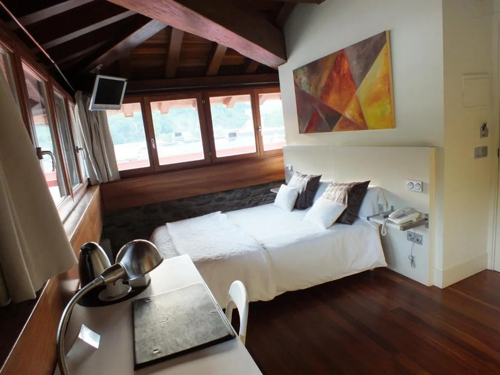 Superior-Doppelzimmer – 1 oder 2 Betten — Larramendi Torrea