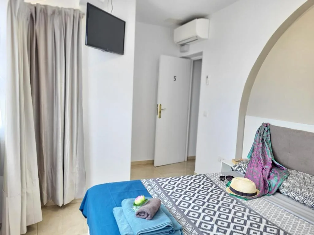 Quarto Duplo com casa de banho privativa — LAS 7 ISLAS, BARRANCO DE ADEJE