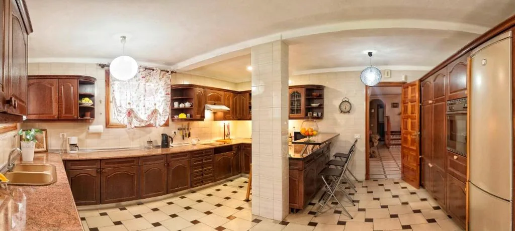 Las Americas Family Inn