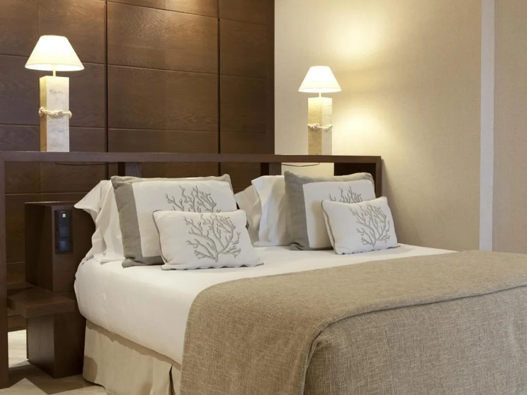 Suite Junior con vista sul mare — Las Arenas Balneario Resort