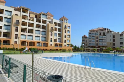 Las Arenas SOLMARES — Foto 4