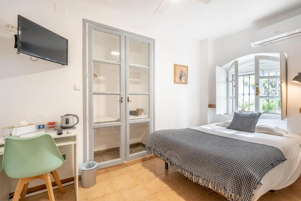 専用バスルーム付きシングルルーム — Las Brisas Estepona