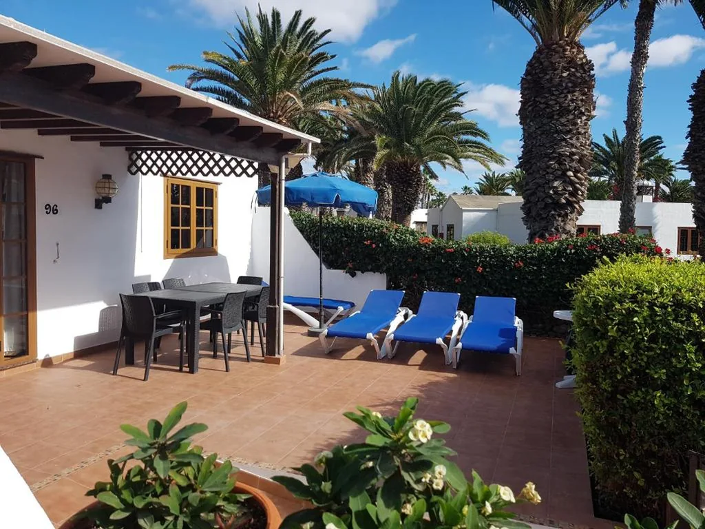Villa con vistas al jardín — Las Brisas