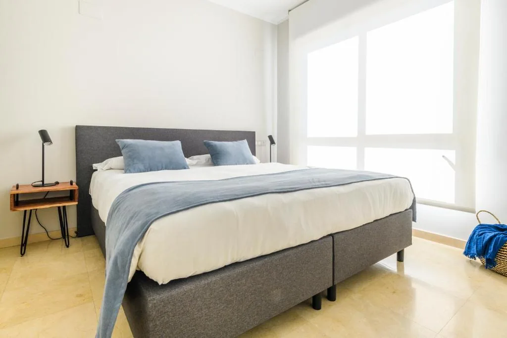 Apartamento de 3 dormitorios — Las Colinas Golf & Country Club Residences