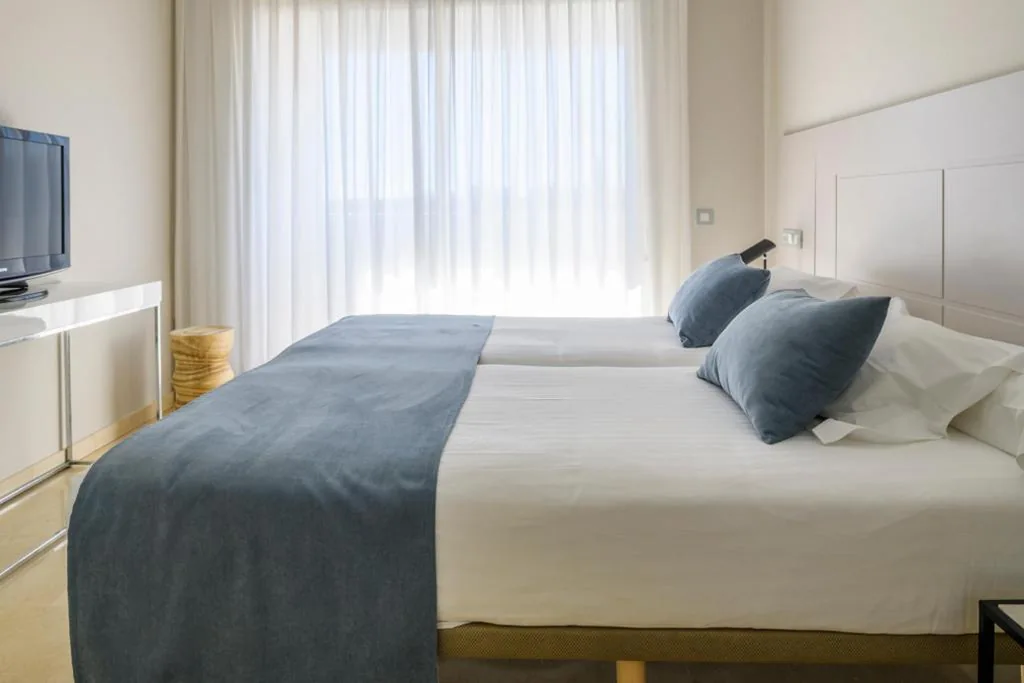 Apartamento de 3 dormitorios — Las Colinas Golf & Country Club Residences
