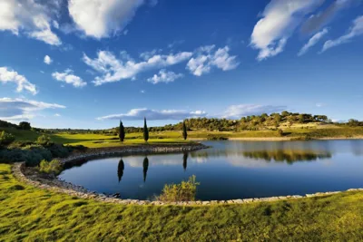 Las Colinas Golf & Country Club Residences — foto 11