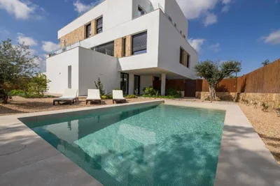 Las Colinas Golf & Country Club Residences — foto 12