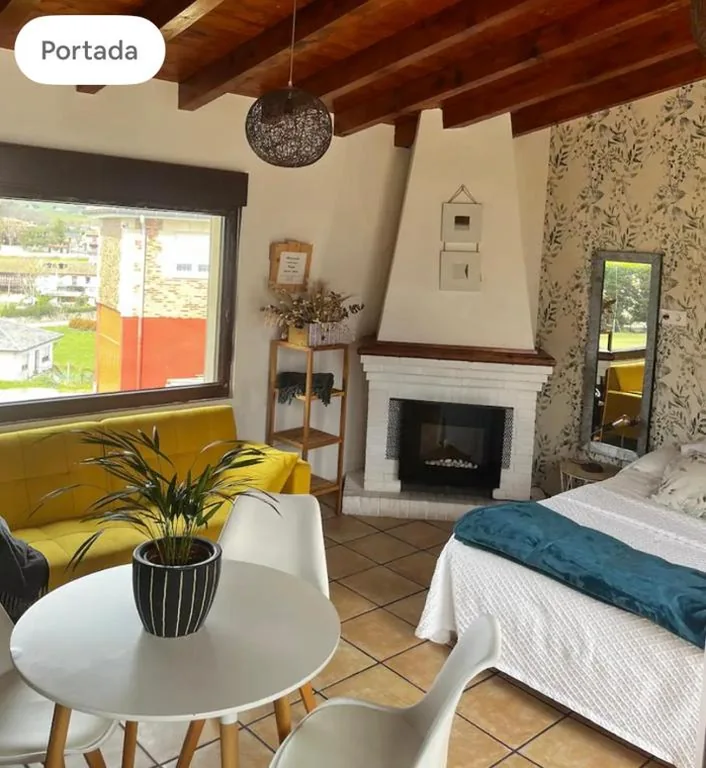 Estudio con 1 cama grande — Las lastras 24