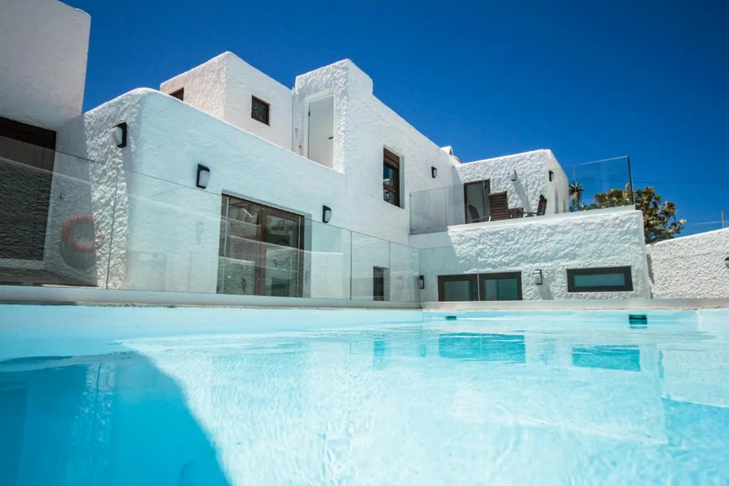 Villa — Las Nieves Blue