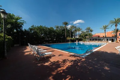 Las Palmeras — Foto 9