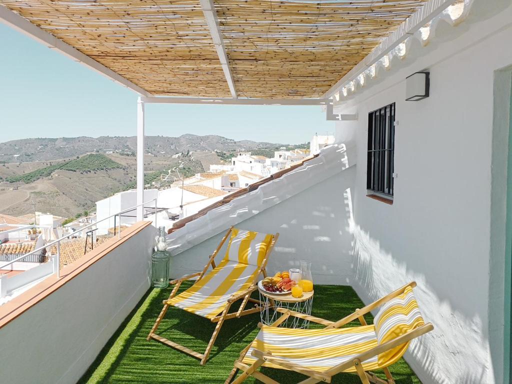 Las Pizarrillas: tu hogar en este blanco pueblo